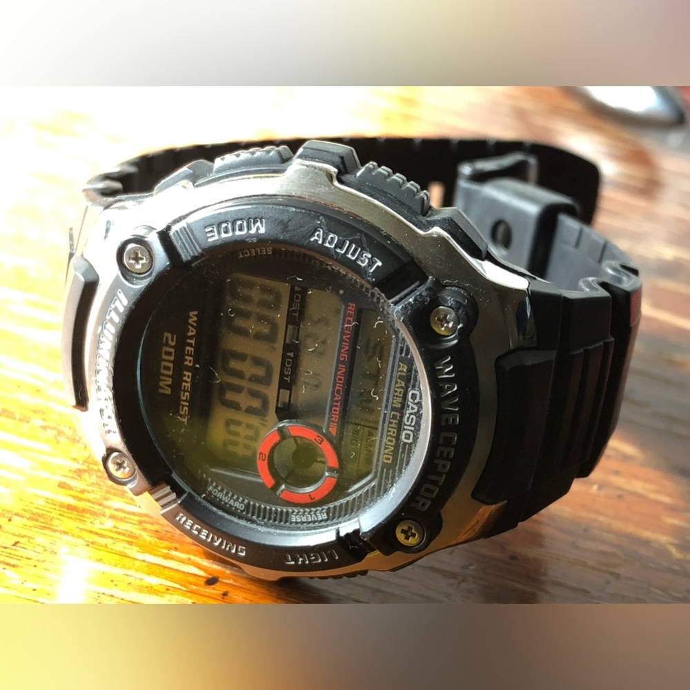 Casio Waveceptor Watch Excellent Condition - image 6